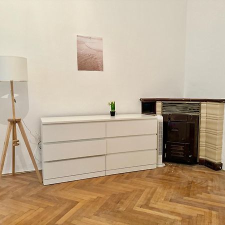 Spacious Apartment - 15 Min To Center Відень Екстер'єр фото