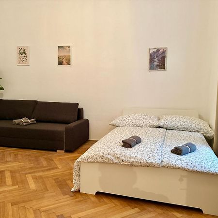 Spacious Apartment - 15 Min To Center Відень Екстер'єр фото