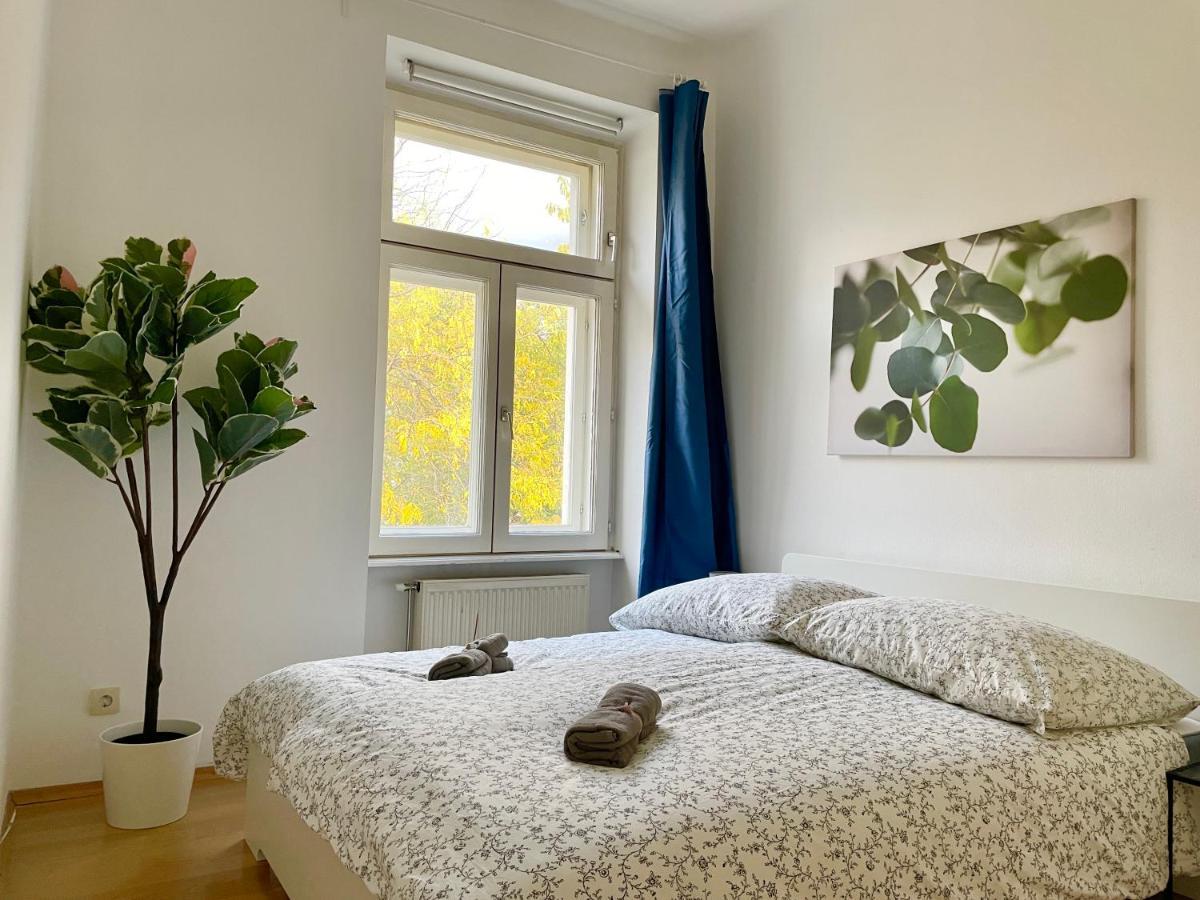 Spacious Apartment - 15 Min To Center Відень Екстер'єр фото