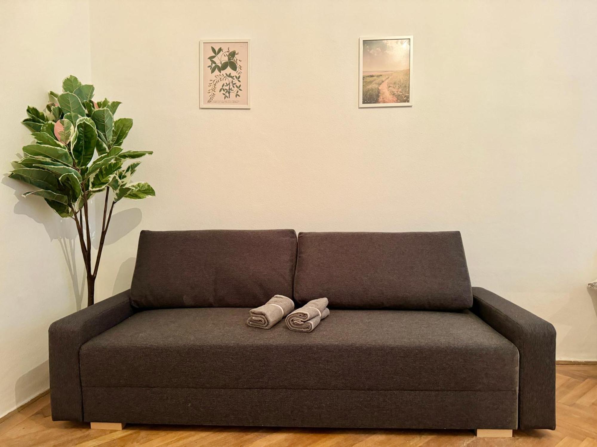 Spacious Apartment - 15 Min To Center Відень Екстер'єр фото